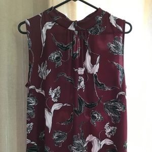 Sleeveless Banana Republic blouse size L